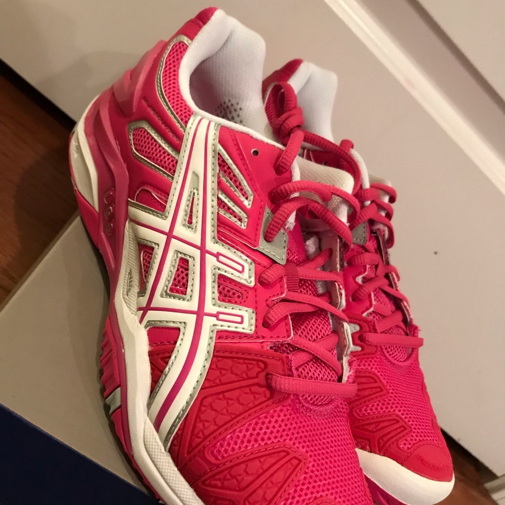 ASICS Gel Resolution Women’s Tennis Shoes - Picture 2 of 3